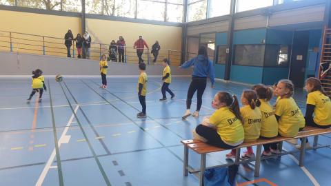 Inici de trobades de minibàsquet i minivolei